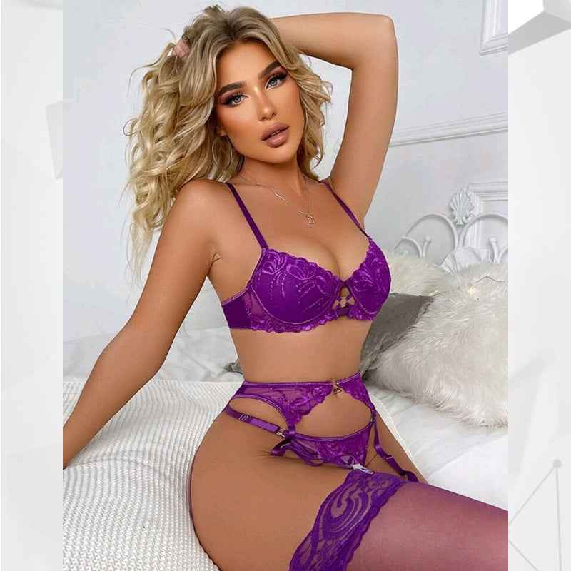 Mesh Embroidery Garter Belt Stocking Lingerie Set - 4-piece With Underwire