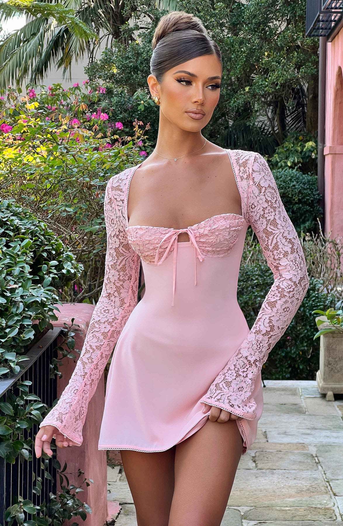 Lace Mini Dress - Long Sleeve Backless Party Dress