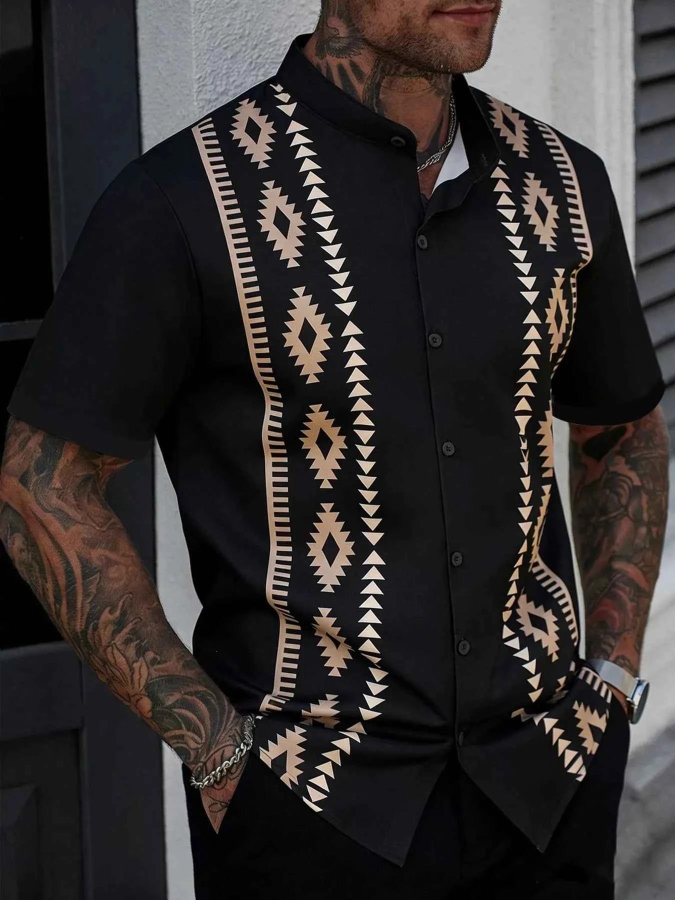 Men's Aztec Geometric Print Button Shirt - Short Sleeve