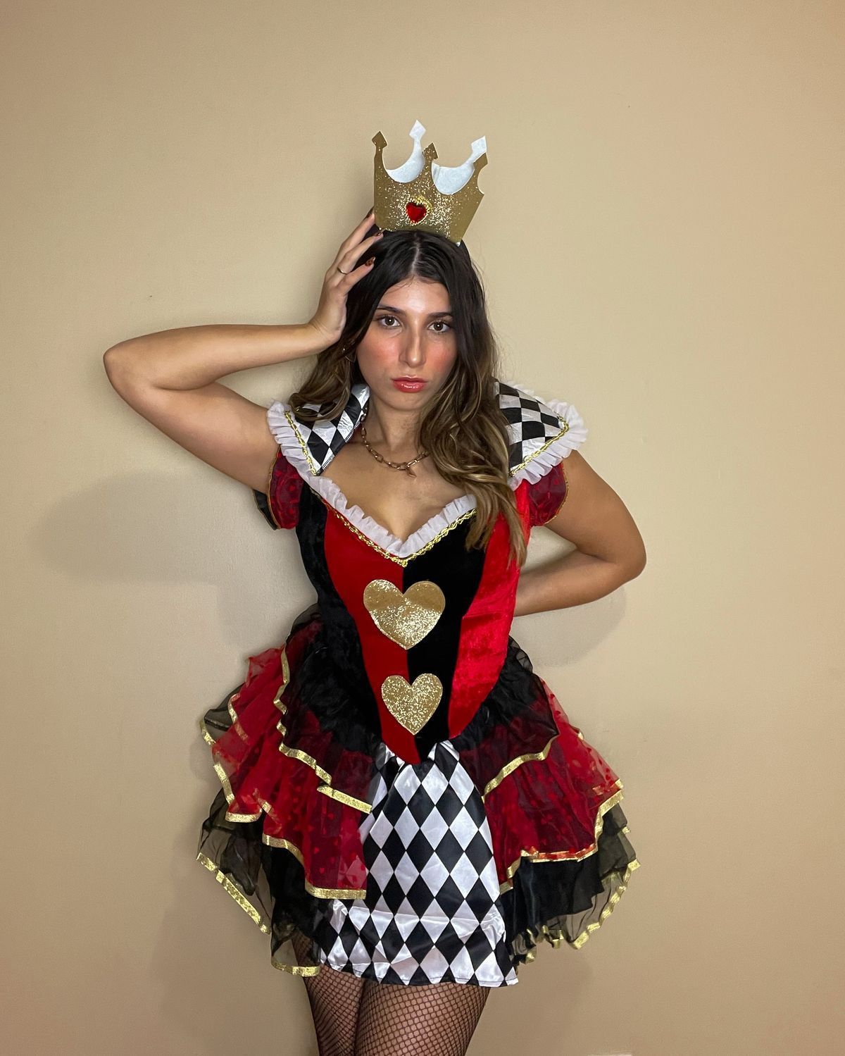 Queen costume with crown: black bodice, red heart print dress, ruffled skirt, diamond collar