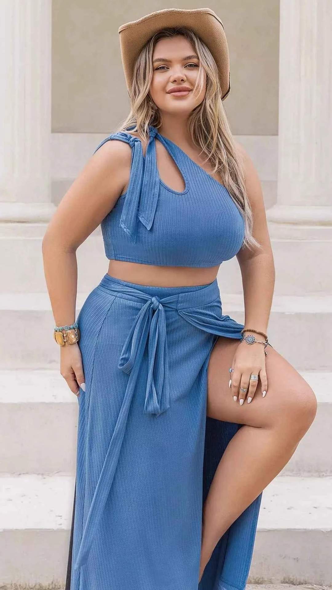 Trendy women's summer fashion — dresses, swimwear and activewear in sizes XS to 3XL at Fashions Envy