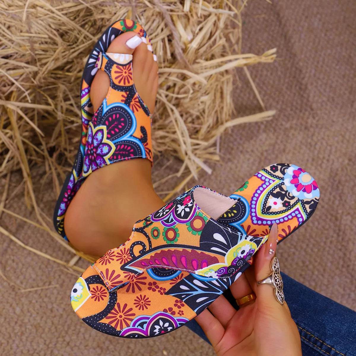 Comfortable Toe Loop Flat Sandals - Fashions Envy