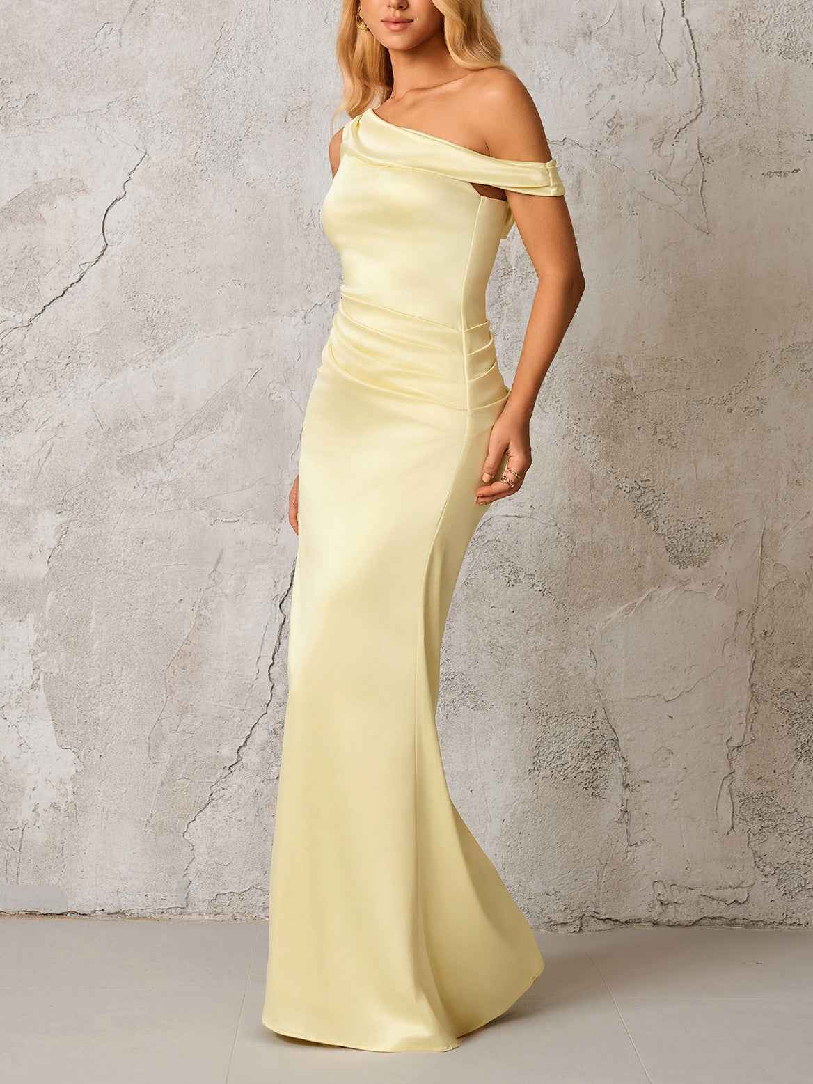 Slant-shoulder Figure-hugging Maxi Dress - Slimming Sexy And Elegant