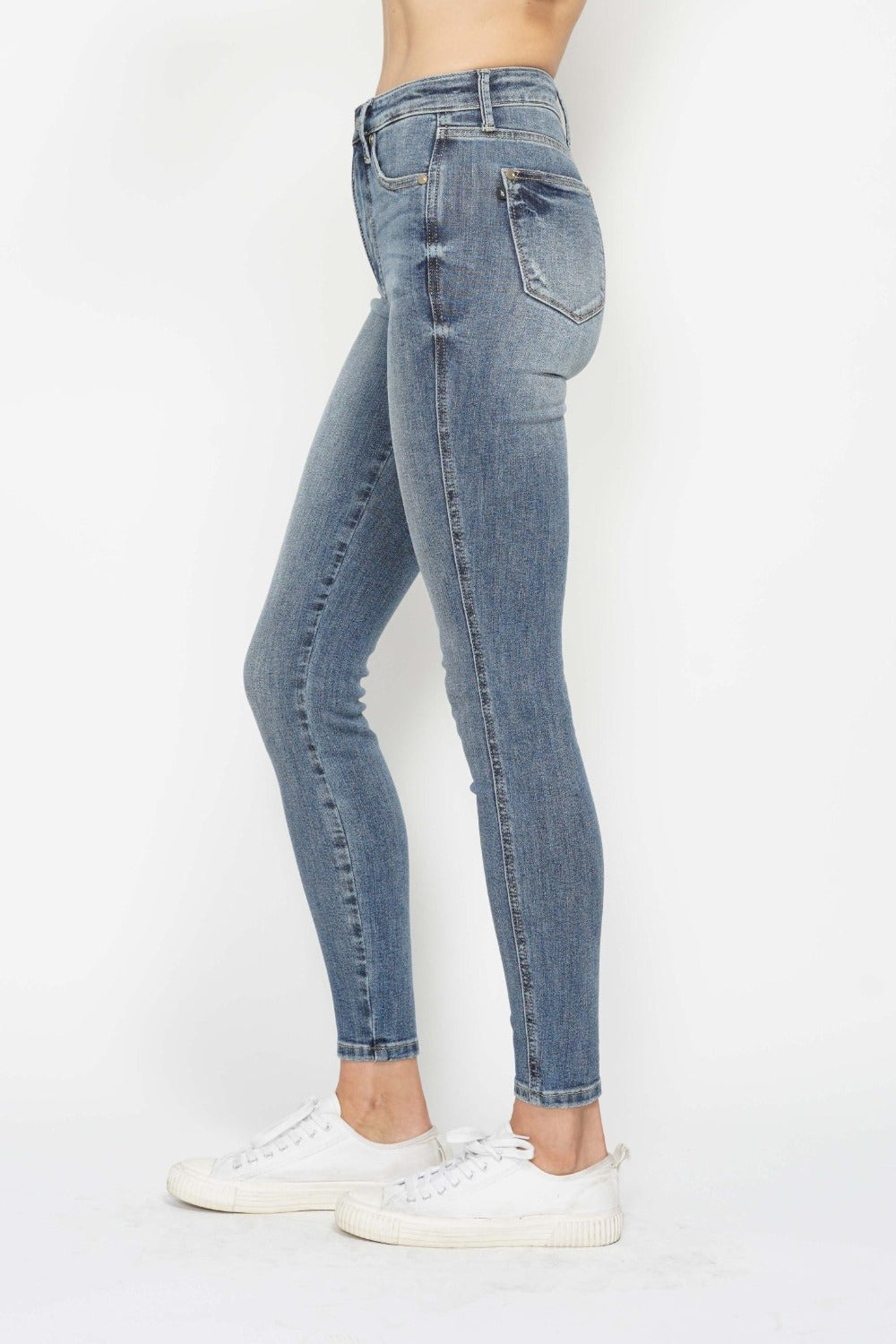 Judy Blue Full Size Tummy Control Contrast Wash Skinny Jeans - Fashions Envy