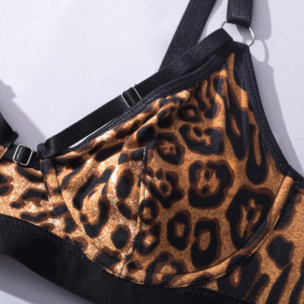 Printed Garter Lingerie Set - Strappy Bra And Thigh Bands
