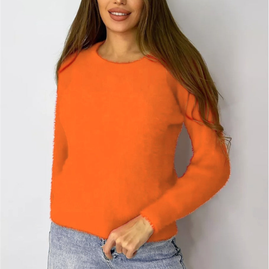 Pullover Crew Neck Sweater - Plush Round Neckline
