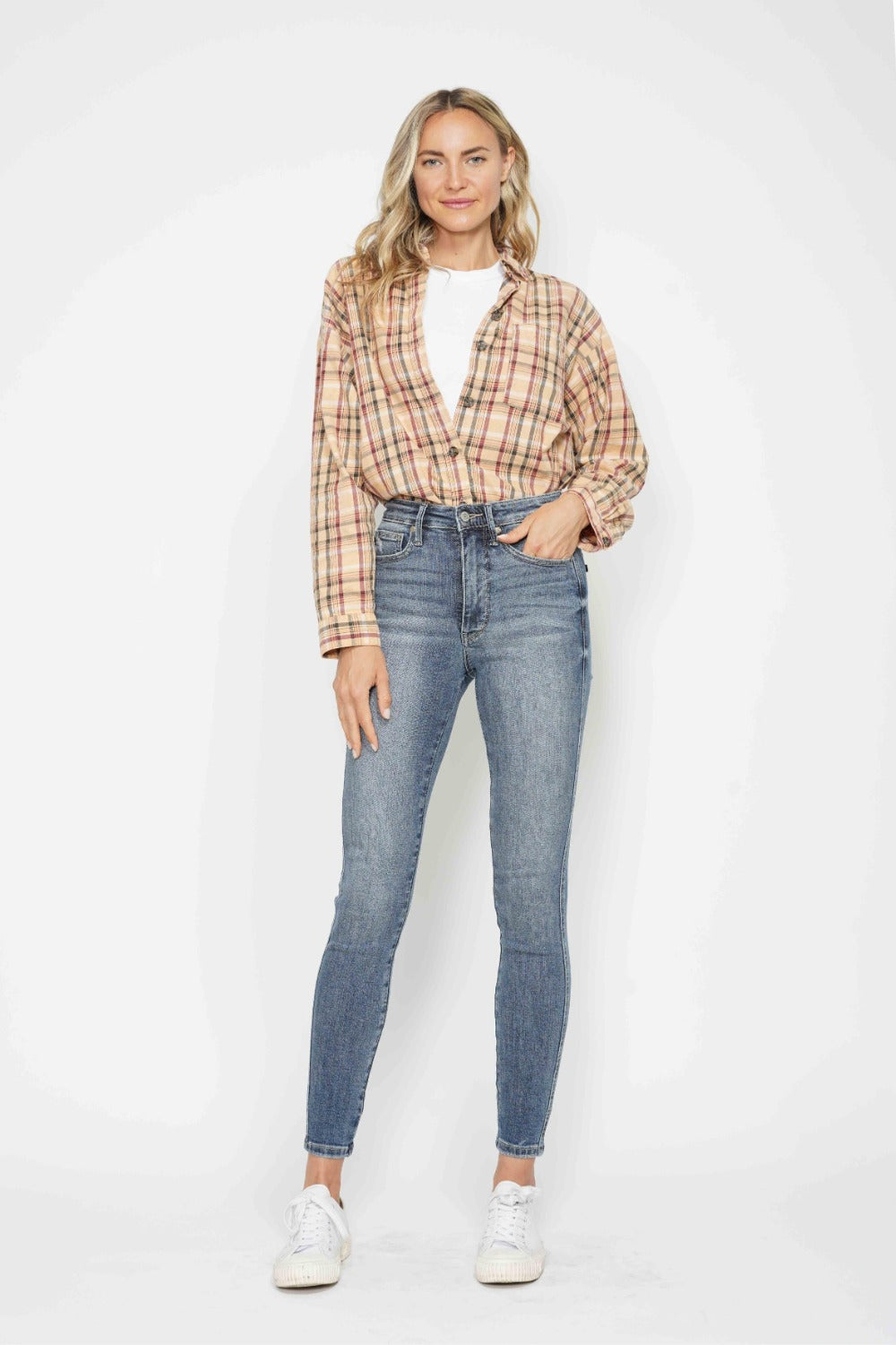 Judy Blue Full Size Tummy Control Contrast Wash Skinny Jeans - Fashions Envy