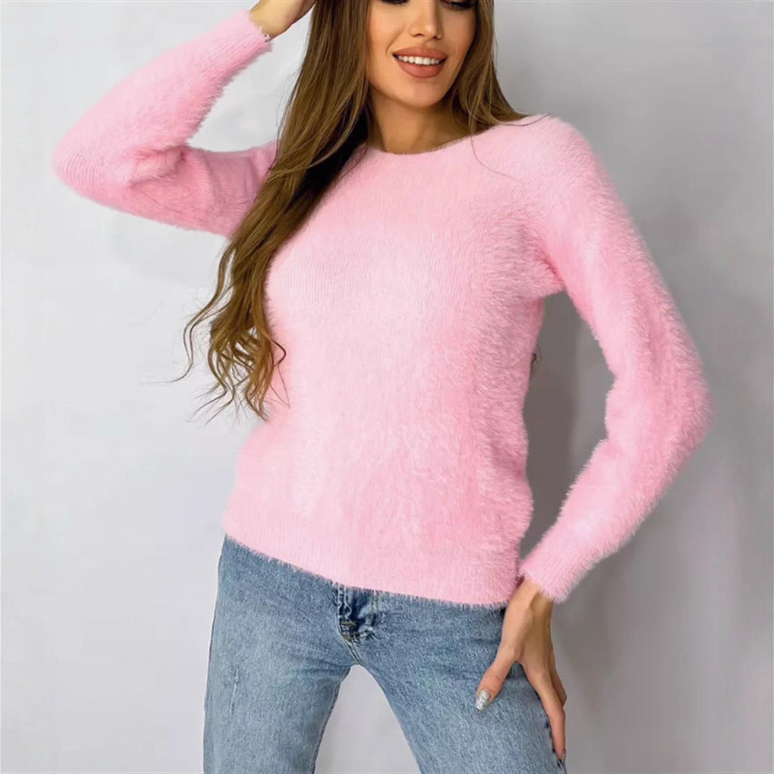 Pullover Crew Neck Sweater - Plush Round Neckline
