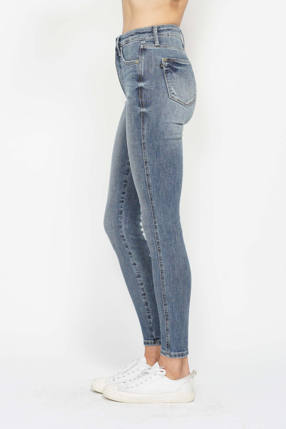 Judy Blue Full Size Tummy Control Contrast Wash Skinny Jeans - Fashions Envy