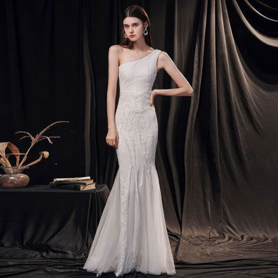 Elegant Slimming Fishtail Wedding Dress with Asymmetrical Design and Embellished Details